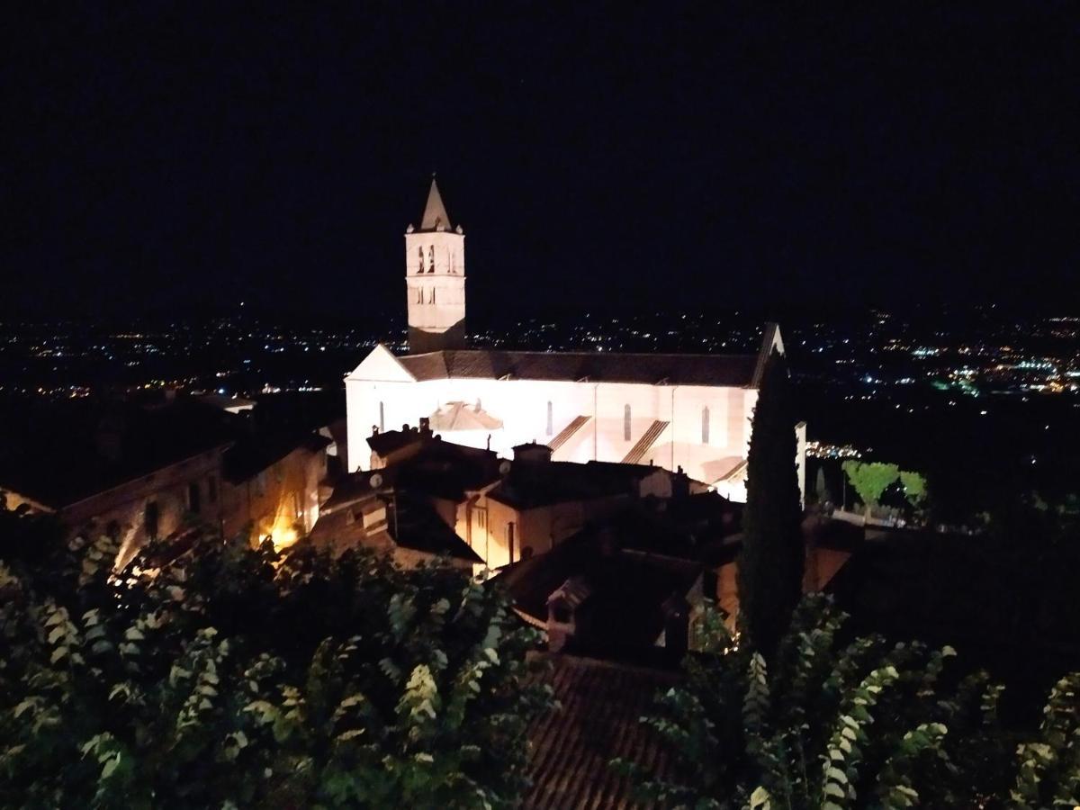 Apartament La Dolce Agogia Asyż Zewnętrze zdjęcie